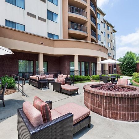 Courtyard By Marriott Atlanta Buford Mall Of Georgia Bagian luar foto