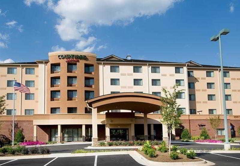 Courtyard By Marriott Atlanta Buford Mall Of Georgia Bagian luar foto